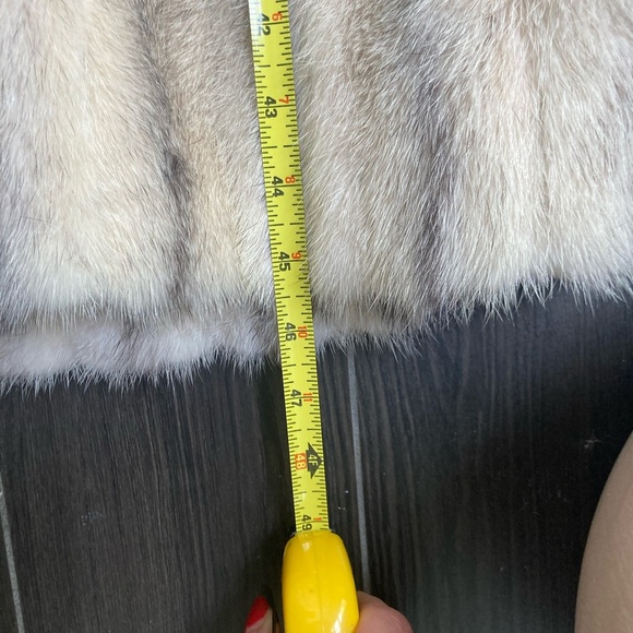 Elegant Vintage Fur Coat 🔥. Female Mink Fur Luxurious & Rare Fur - Picture 14 of 15